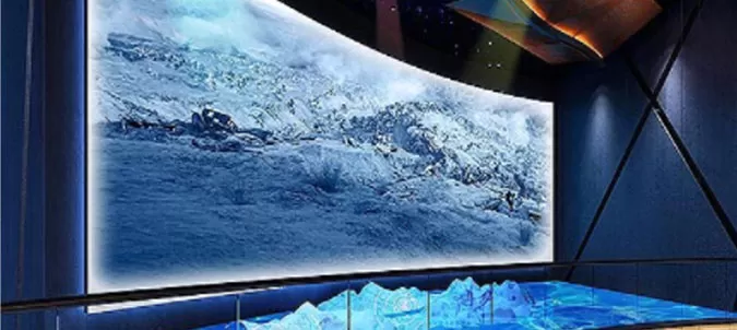 The Ultimate Guide to Buying a Commercial Display